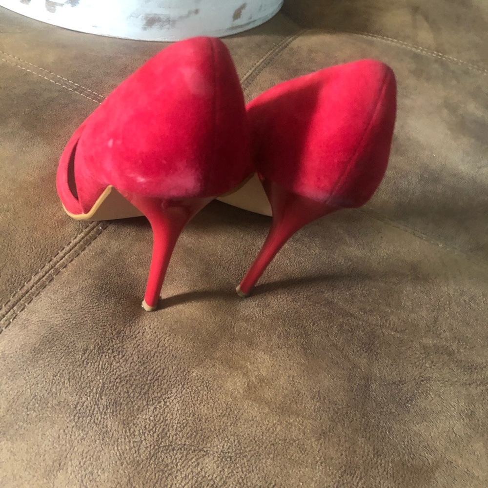 Red heels - Picture 3 of 4